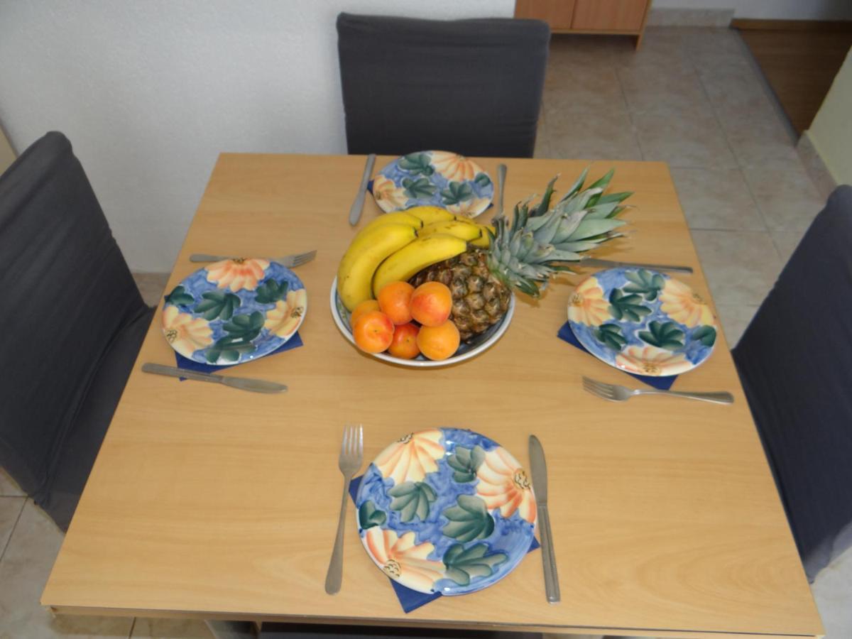Apartmani Mara Rogoznica 로고즈니차 외부 사진