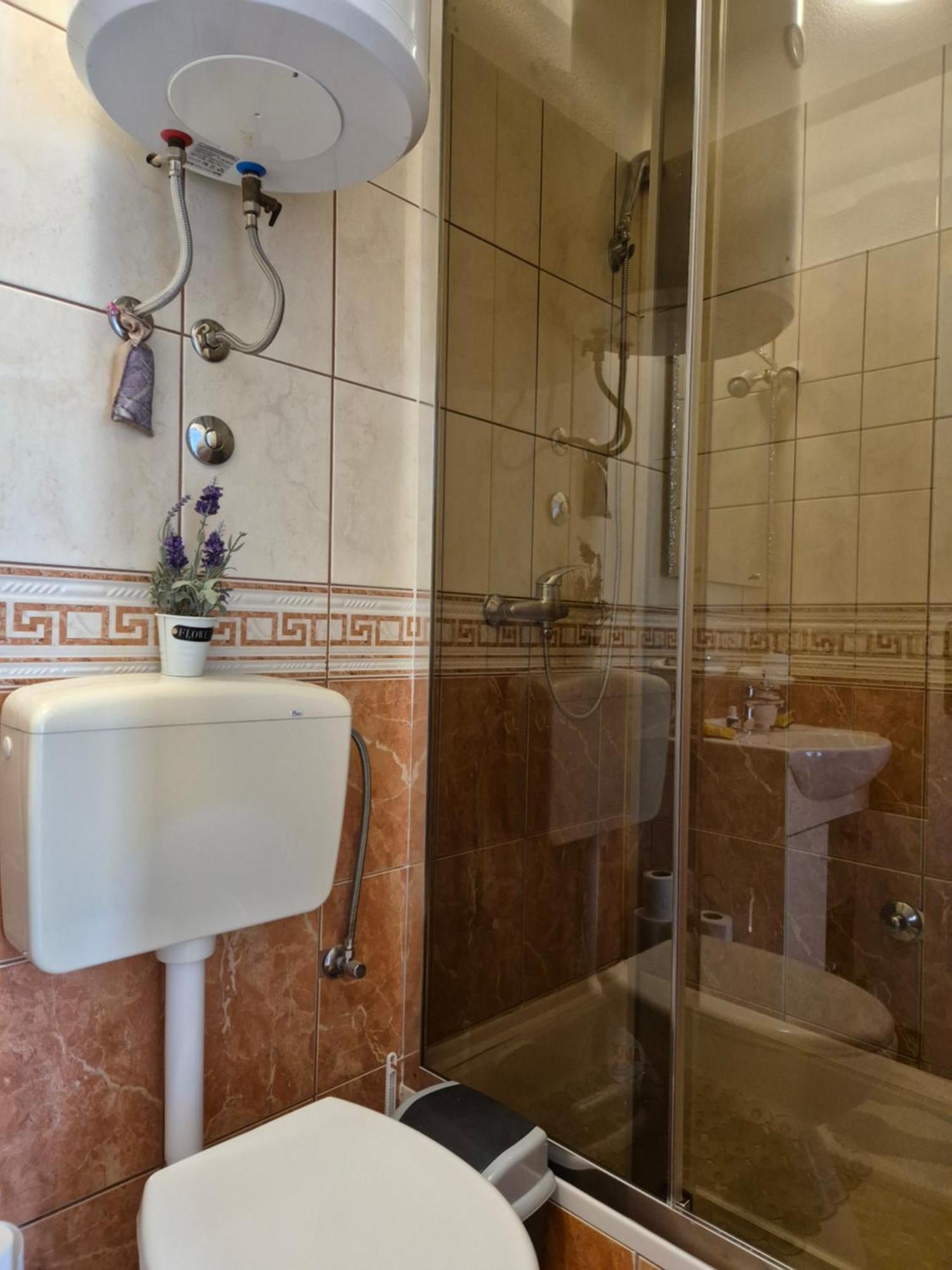 Apartmani Mara Rogoznica 로고즈니차 외부 사진