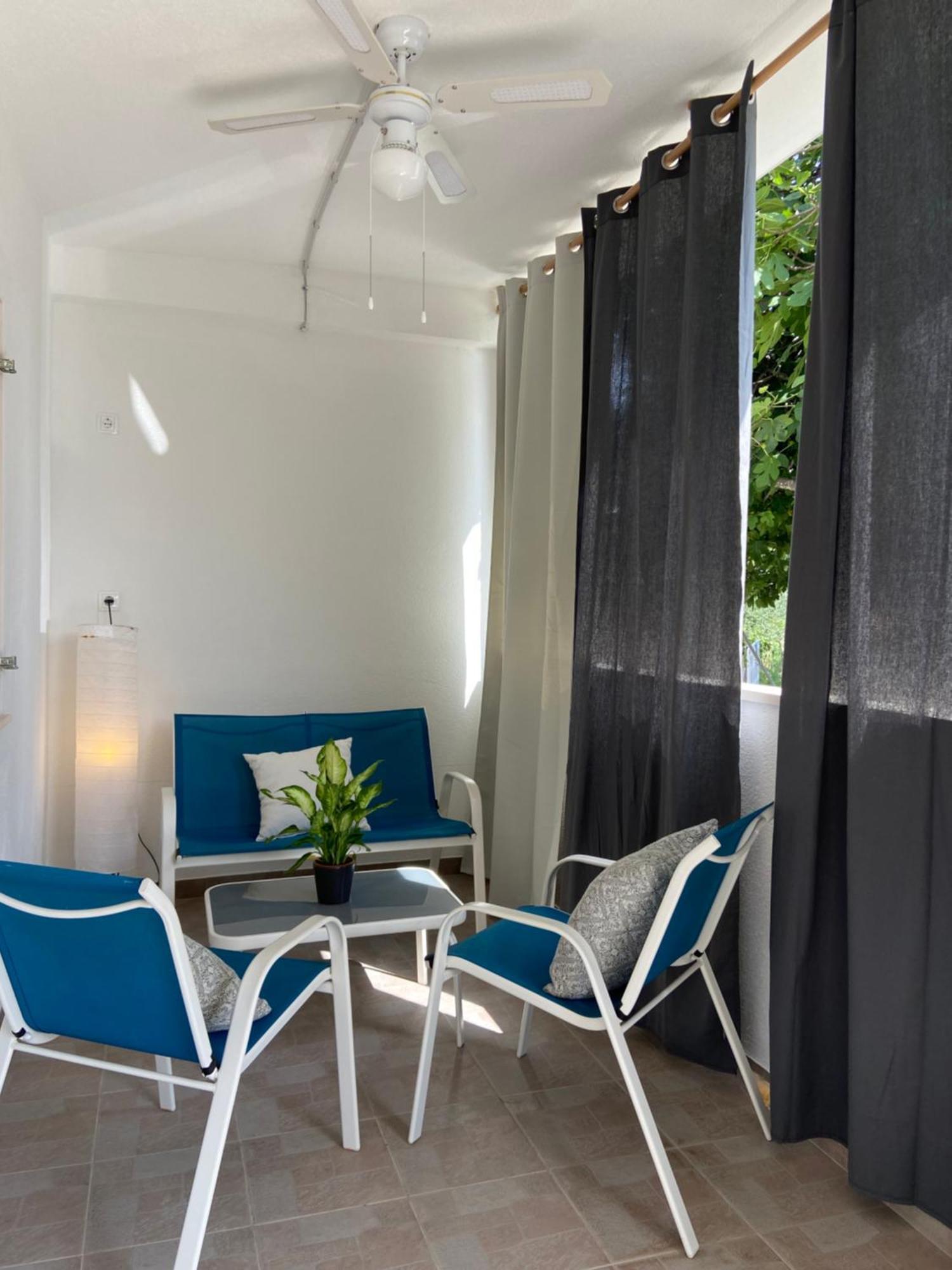 Apartmani Mara Rogoznica 로고즈니차 외부 사진