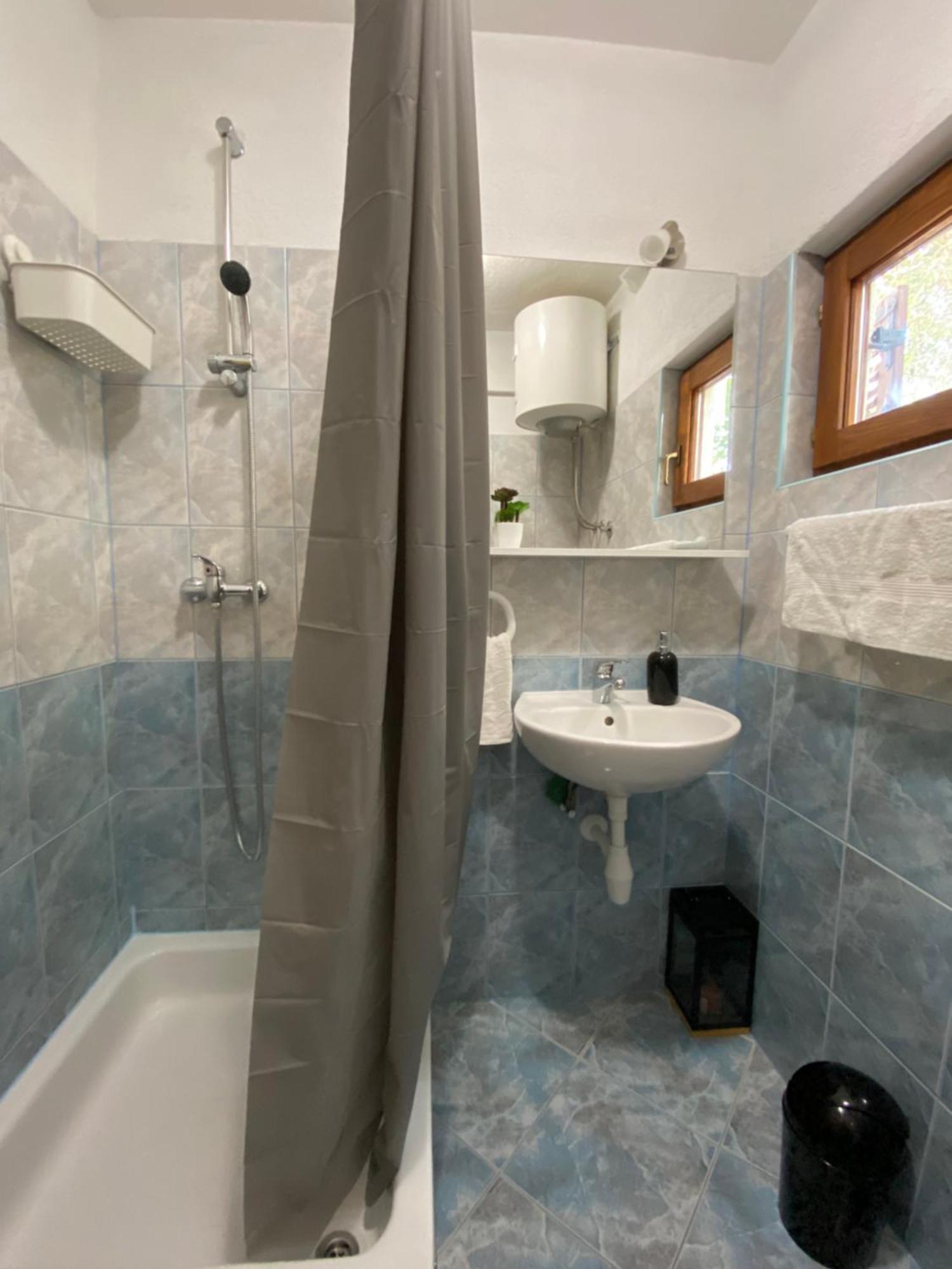 Apartmani Mara Rogoznica 로고즈니차 외부 사진